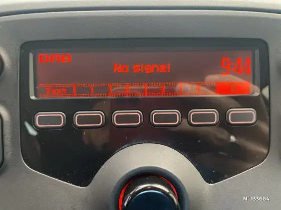 TOYOTA AYGO II - voiture d'occasion - Photo 32