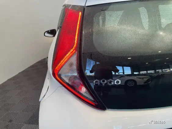 TOYOTA AYGO II - voiture d'occasion - Photo 28