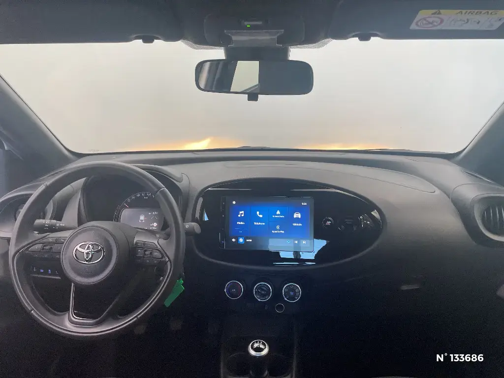 TOYOTA AYGO X - Miniature 6