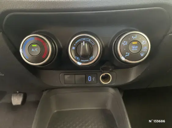 TOYOTA AYGO X - voiture d'occasion - Photo 31