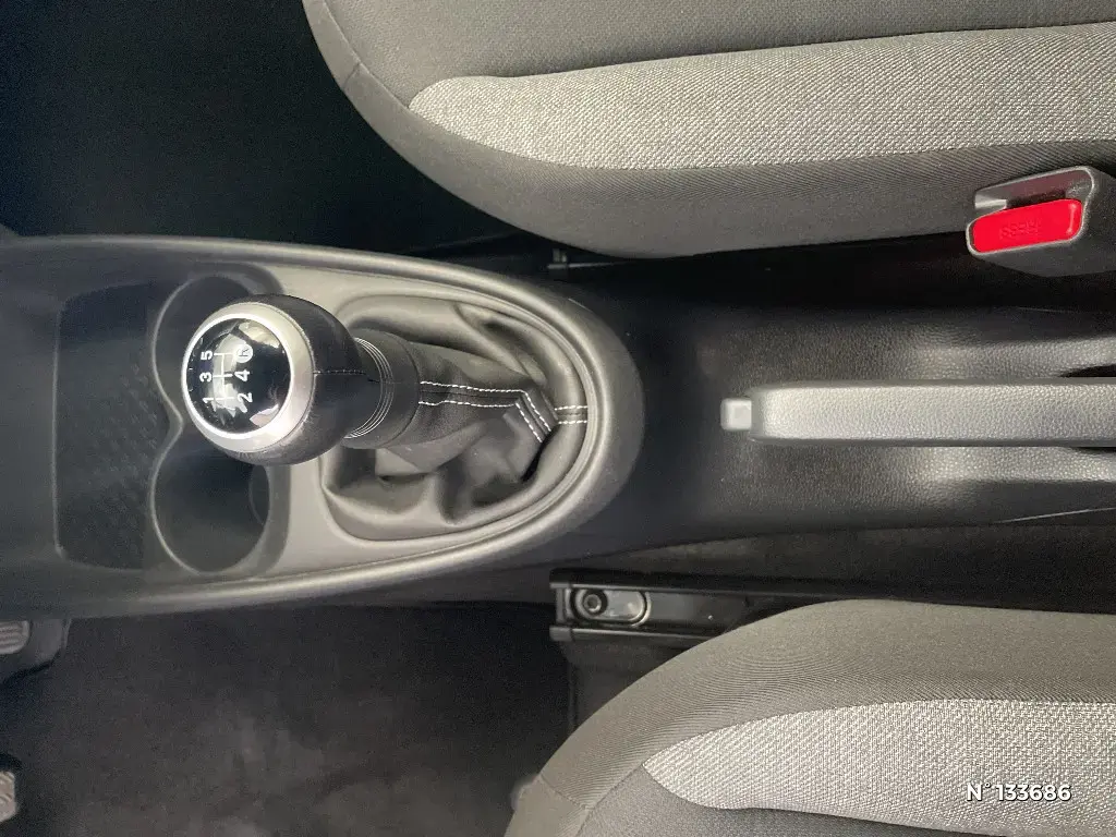 TOYOTA AYGO X - Miniature 22