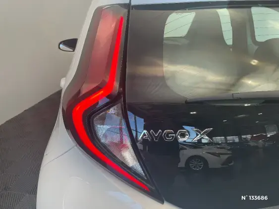 TOYOTA AYGO X - voiture d'occasion - Photo 29
