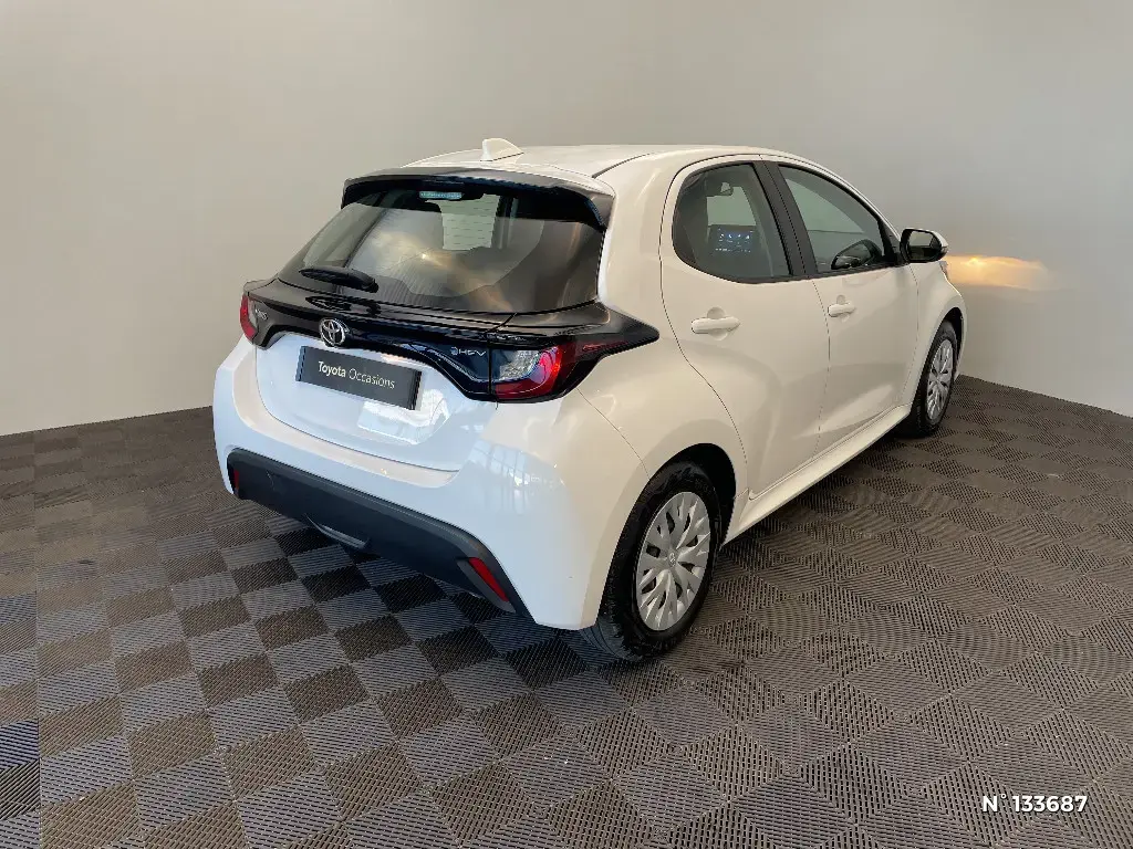 TOYOTA YARIS IV - Miniature 2