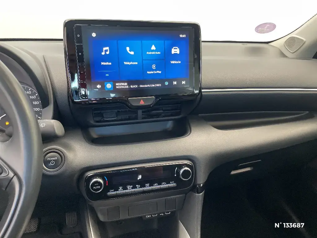 TOYOTA YARIS IV - Miniature 7