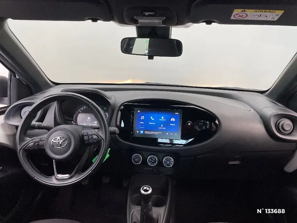 TOYOTA AYGO X - Miniature 6