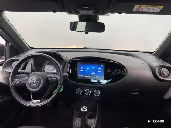 TOYOTA AYGO X - voiture d'occasion - Photo 9