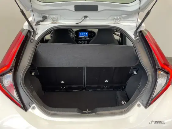 TOYOTA AYGO X - voiture d'occasion - Photo 7