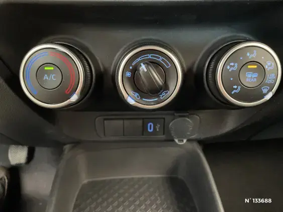 TOYOTA AYGO X - voiture d'occasion - Photo 31