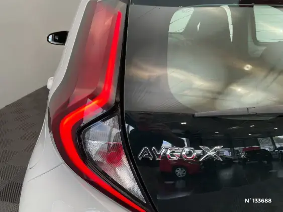TOYOTA AYGO X - voiture d'occasion - Photo 29