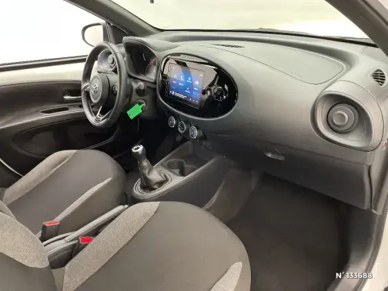TOYOTA AYGO X - voiture d'occasion - Photo 10