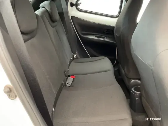 TOYOTA AYGO X - voiture d'occasion - Photo 11