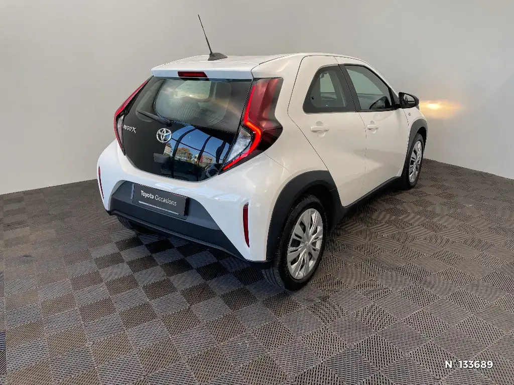 TOYOTA AYGO X - Miniature 2