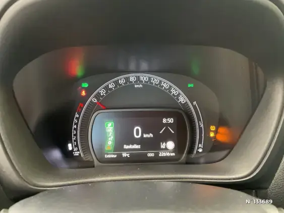 TOYOTA AYGO X - voiture d'occasion - Photo 12