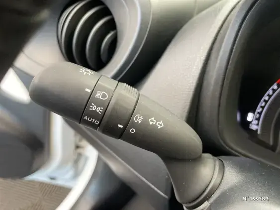 TOYOTA AYGO X - voiture d'occasion - Photo 40