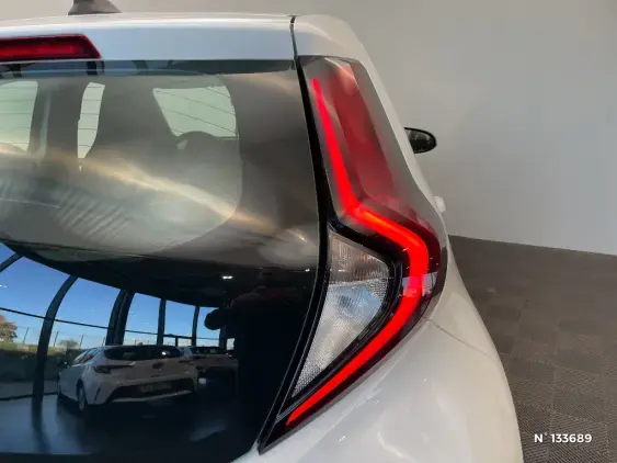 TOYOTA AYGO X - voiture d'occasion - Photo 30