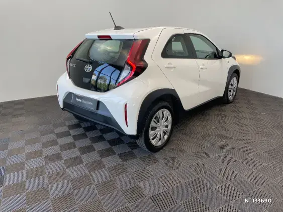 TOYOTA AYGO X - voiture d'occasion - Photo 4