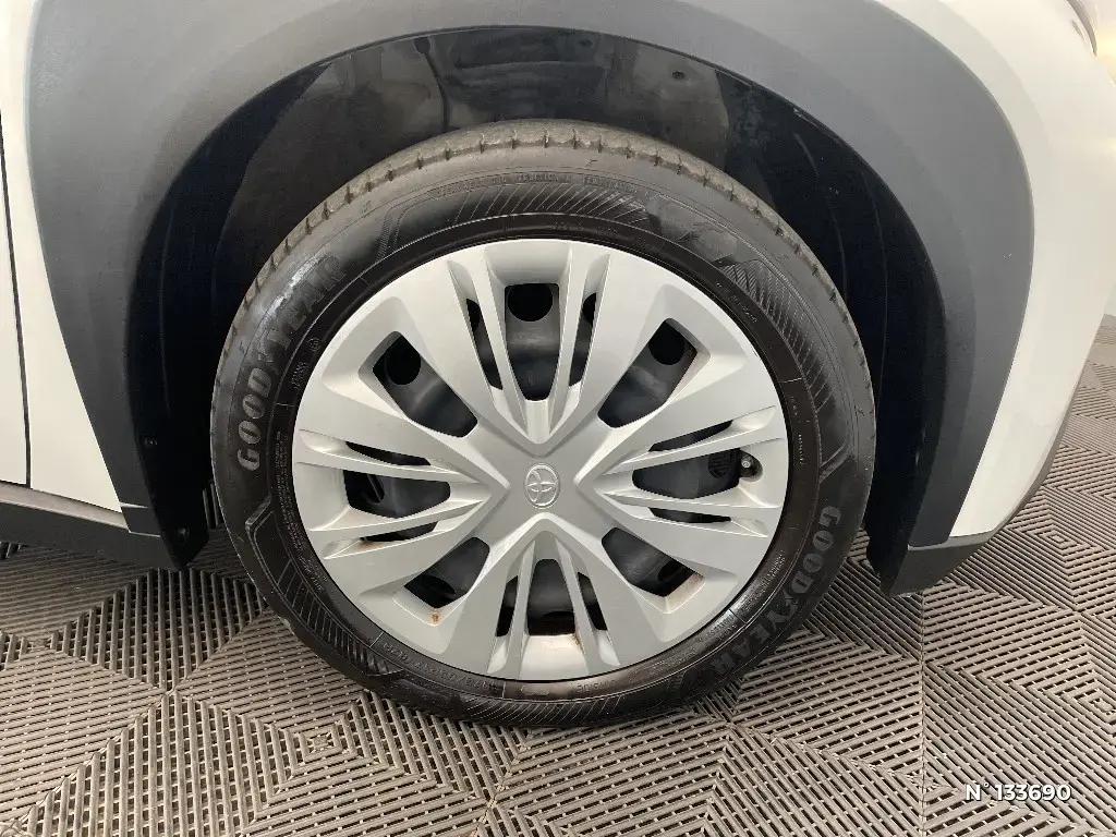 TOYOTA AYGO X - Miniature 5