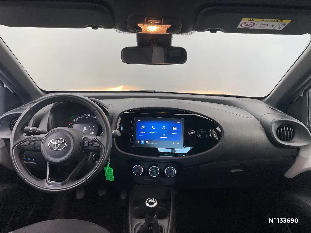 TOYOTA AYGO X - Miniature 6