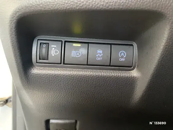TOYOTA AYGO X - voiture d'occasion - Photo 15