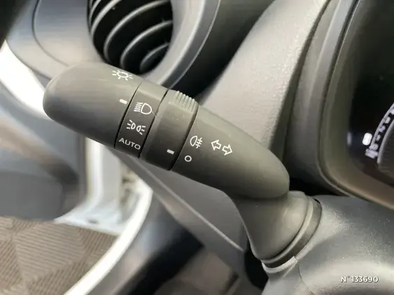 TOYOTA AYGO X - voiture d'occasion - Photo 39