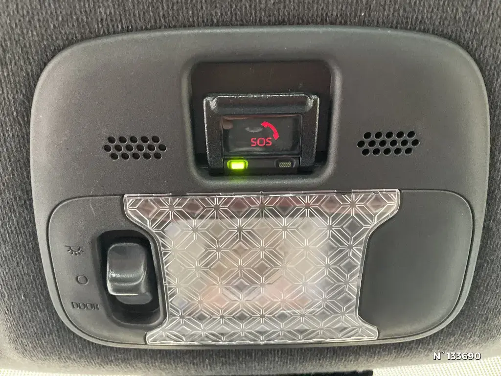 TOYOTA AYGO X - Miniature 22