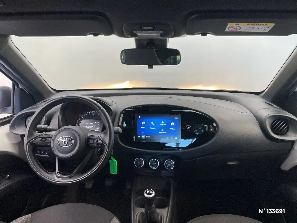 TOYOTA AYGO X - Miniature 6
