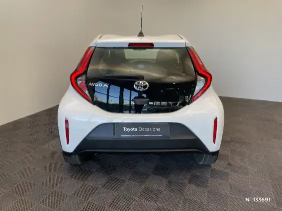 TOYOTA AYGO X - voiture d'occasion - Photo 6