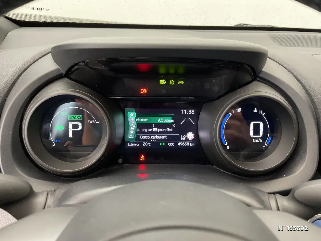 TOYOTA YARIS CROSS I - Miniature 8