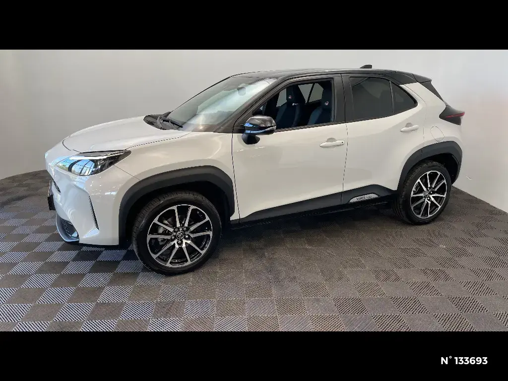 TOYOTA YARIS CROSS I - Miniature 4