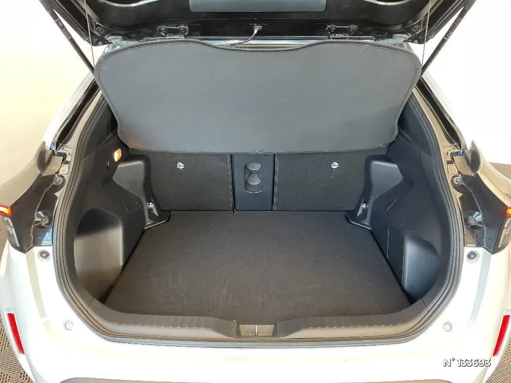 TOYOTA YARIS CROSS I - Miniature 10
