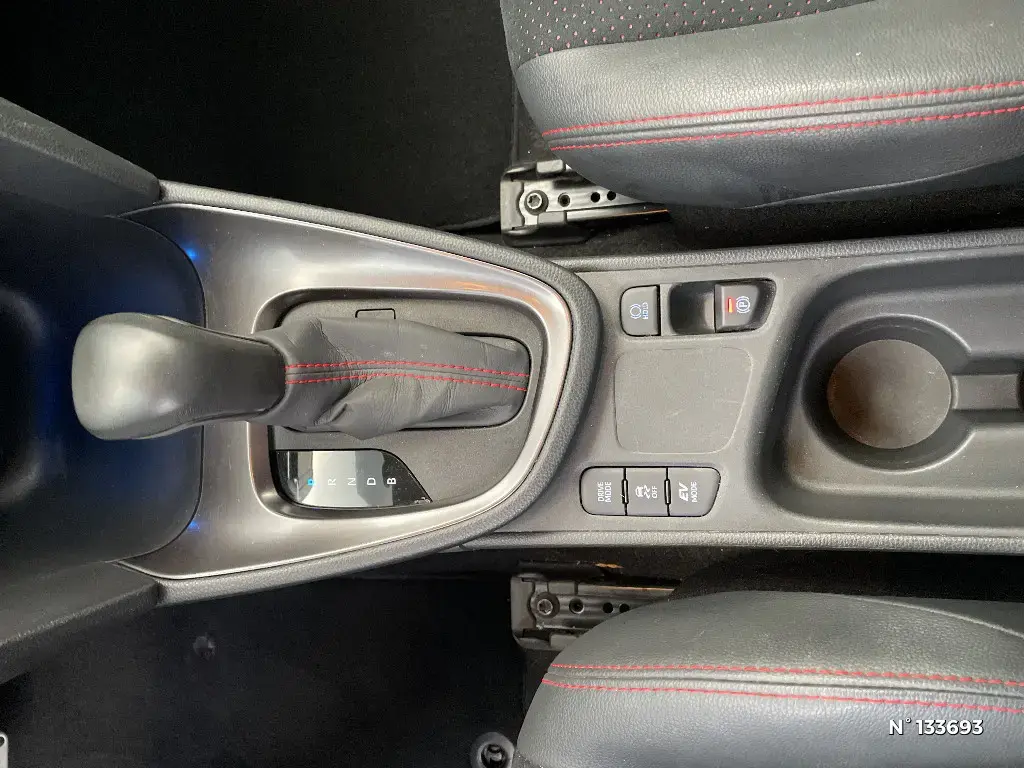 TOYOTA YARIS CROSS I - Miniature 22