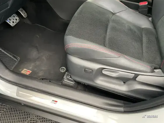 TOYOTA YARIS CROSS I - voiture d'occasion - Photo 28