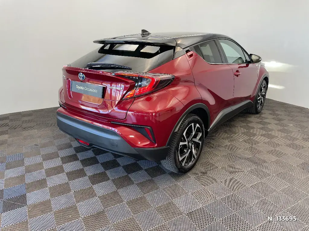 TOYOTA C-HR - Miniature 2