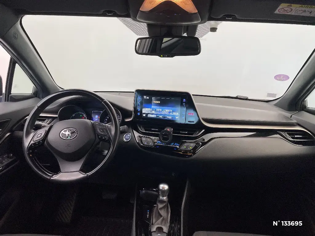 TOYOTA C-HR - Miniature 5