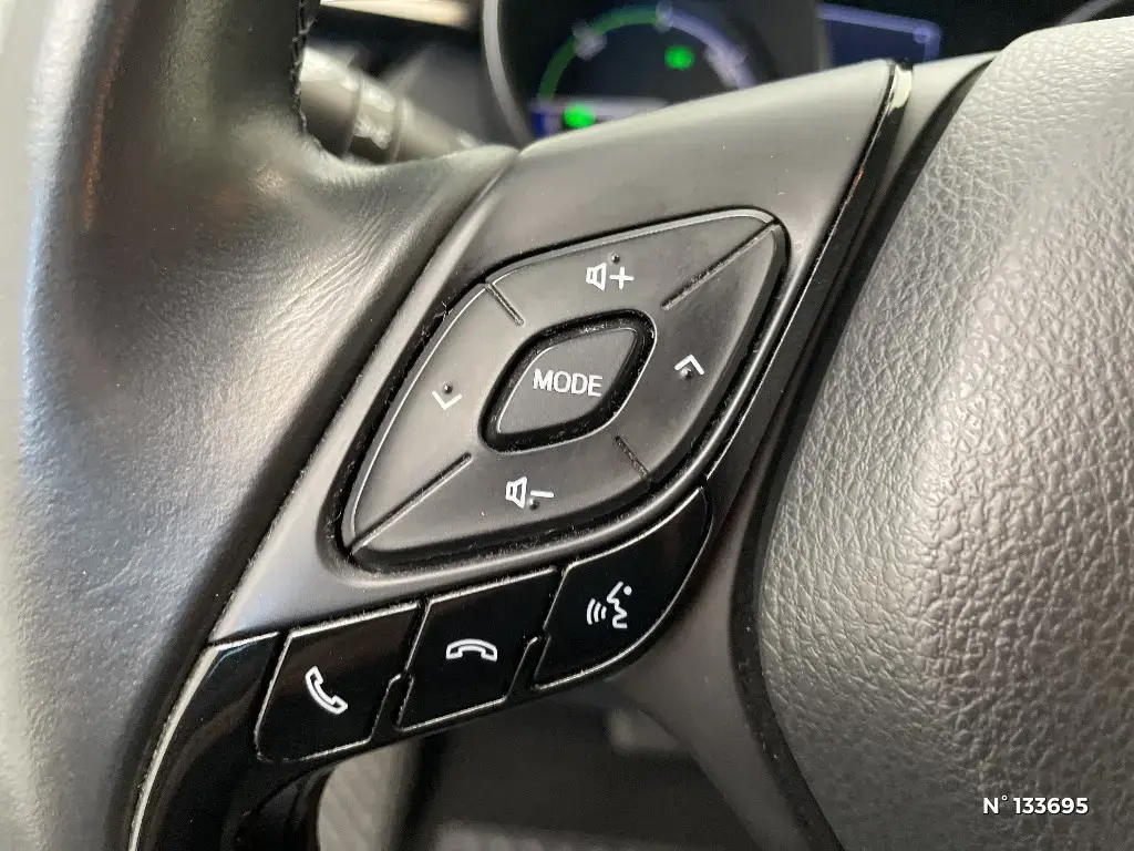 TOYOTA C-HR - Miniature 14