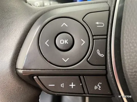 TOYOTA RAV4 V - voiture d'occasion - Photo 32