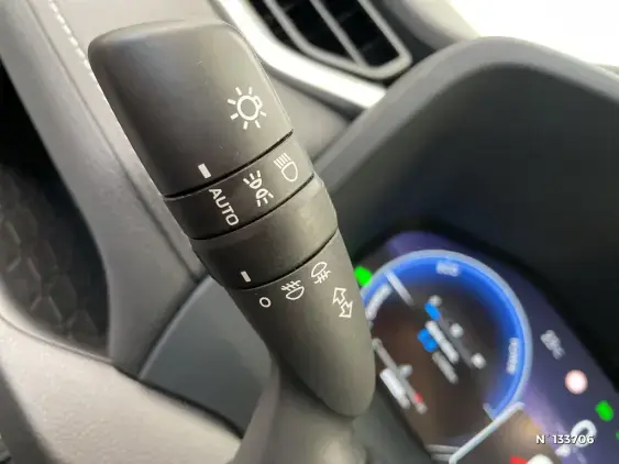 TOYOTA RAV4 V - voiture d'occasion - Photo 34