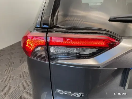 TOYOTA RAV4 V - voiture d'occasion - Photo 27