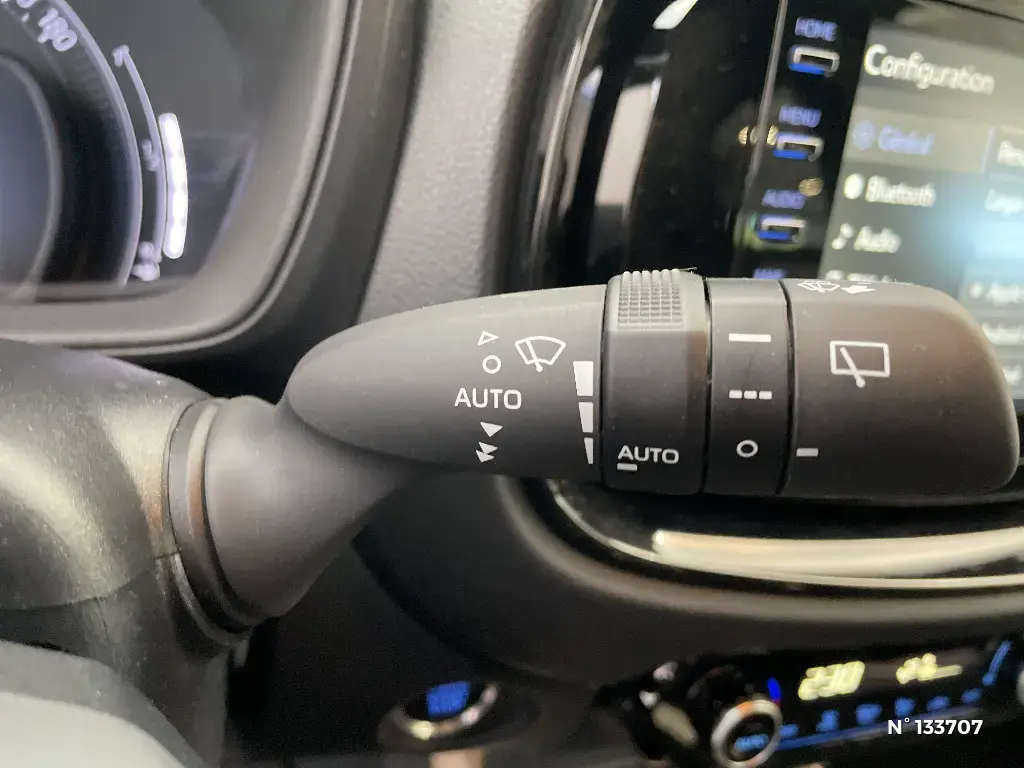 TOYOTA AYGO X - Miniature 20