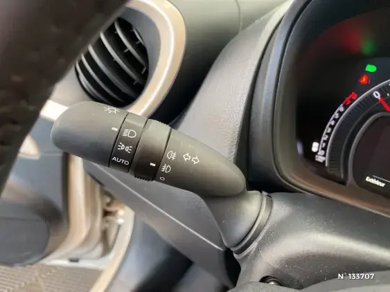 TOYOTA AYGO X - voiture d'occasion - Photo 40
