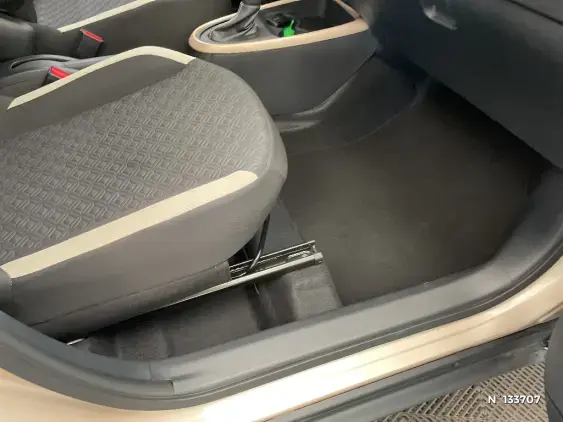 TOYOTA AYGO X - voiture d'occasion - Photo 26