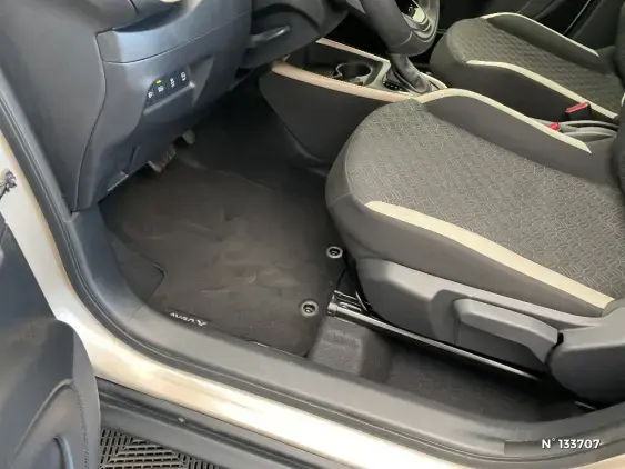 TOYOTA AYGO X - voiture d'occasion - Photo 28