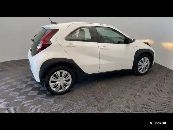 TOYOTA AYGO X - voiture d'occasion - Photo 5