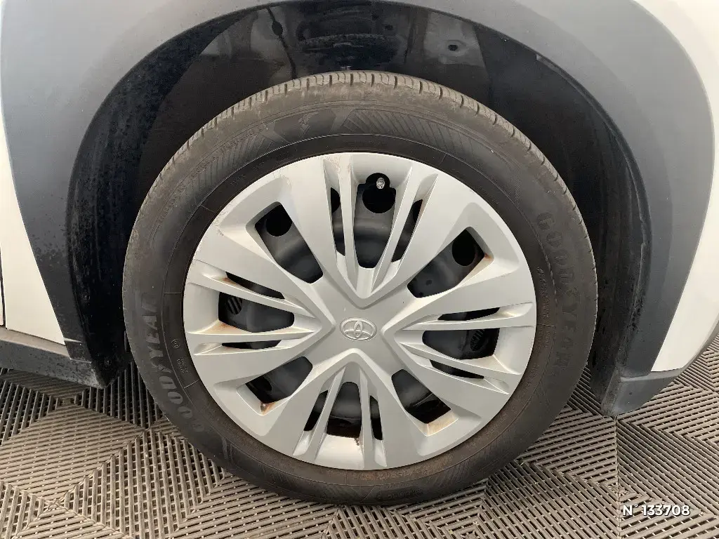 TOYOTA AYGO X - Miniature 5