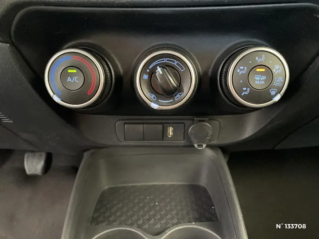 TOYOTA AYGO X - Miniature 12