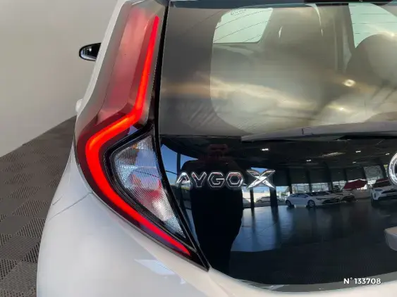 TOYOTA AYGO X - voiture d'occasion - Photo 29