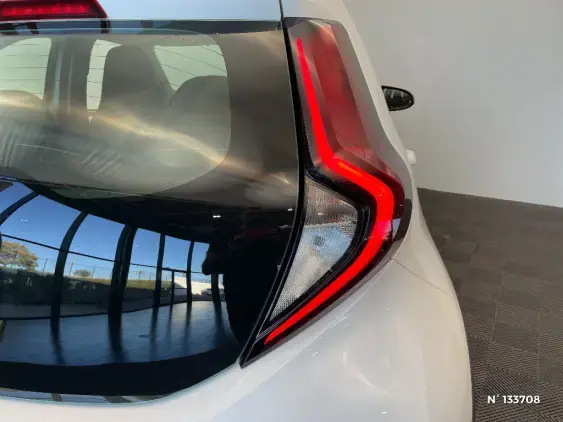 TOYOTA AYGO X - voiture d'occasion - Photo 30