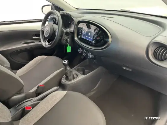 TOYOTA AYGO X - voiture d'occasion - Photo 10
