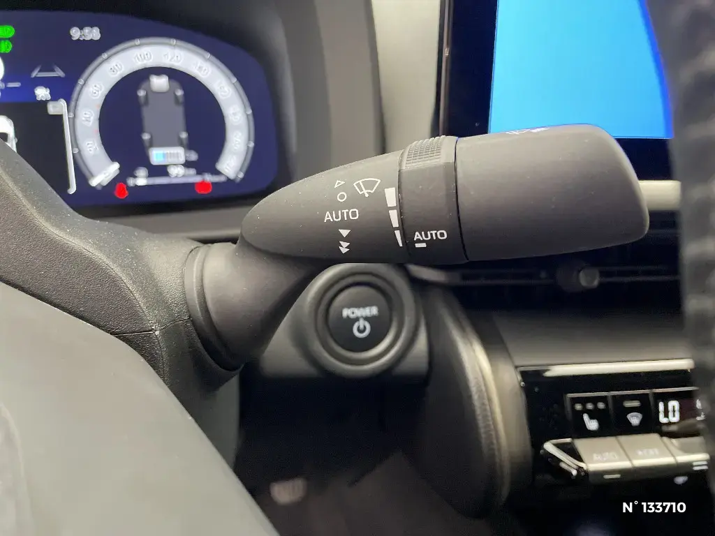 TOYOTA C-HR II - Miniature 20