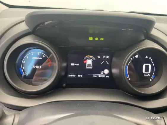 TOYOTA YARIS IV - voiture d'occasion - Photo 12